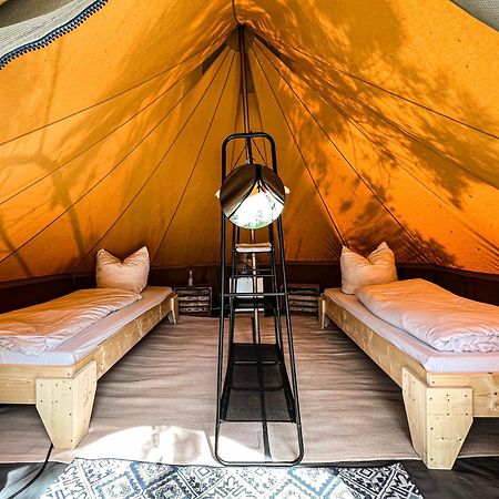 Raus Und Gut Glamping Am Graebendorfer See ドレープカウ エクステリア 写真