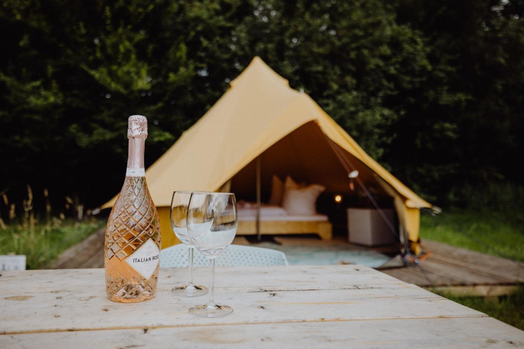 Raus Und Gut Glamping Am Graebendorfer See ドレープカウ エクステリア 写真